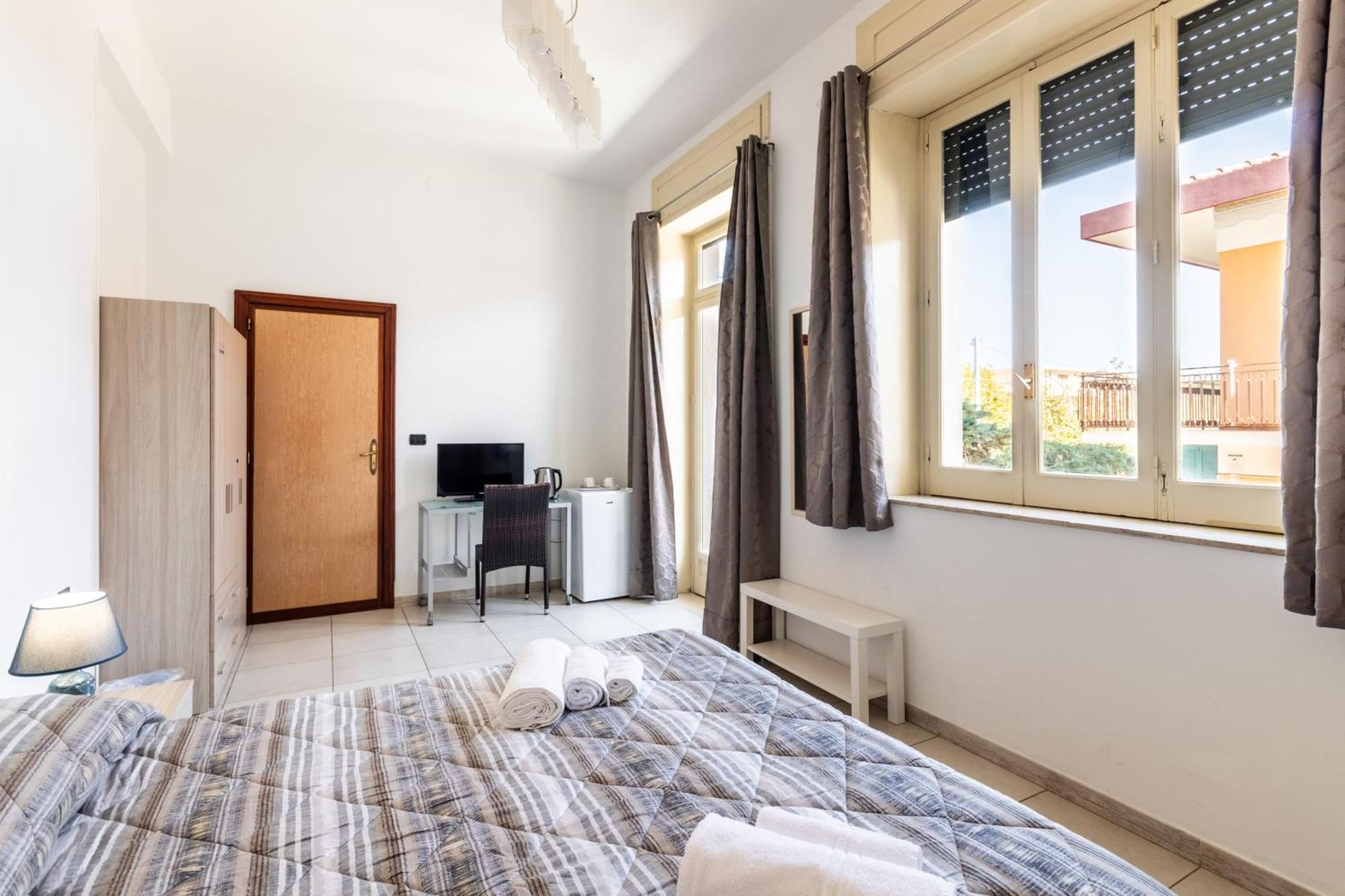 Le Torrette Rooms And Apartments Avola Eksteriør billede